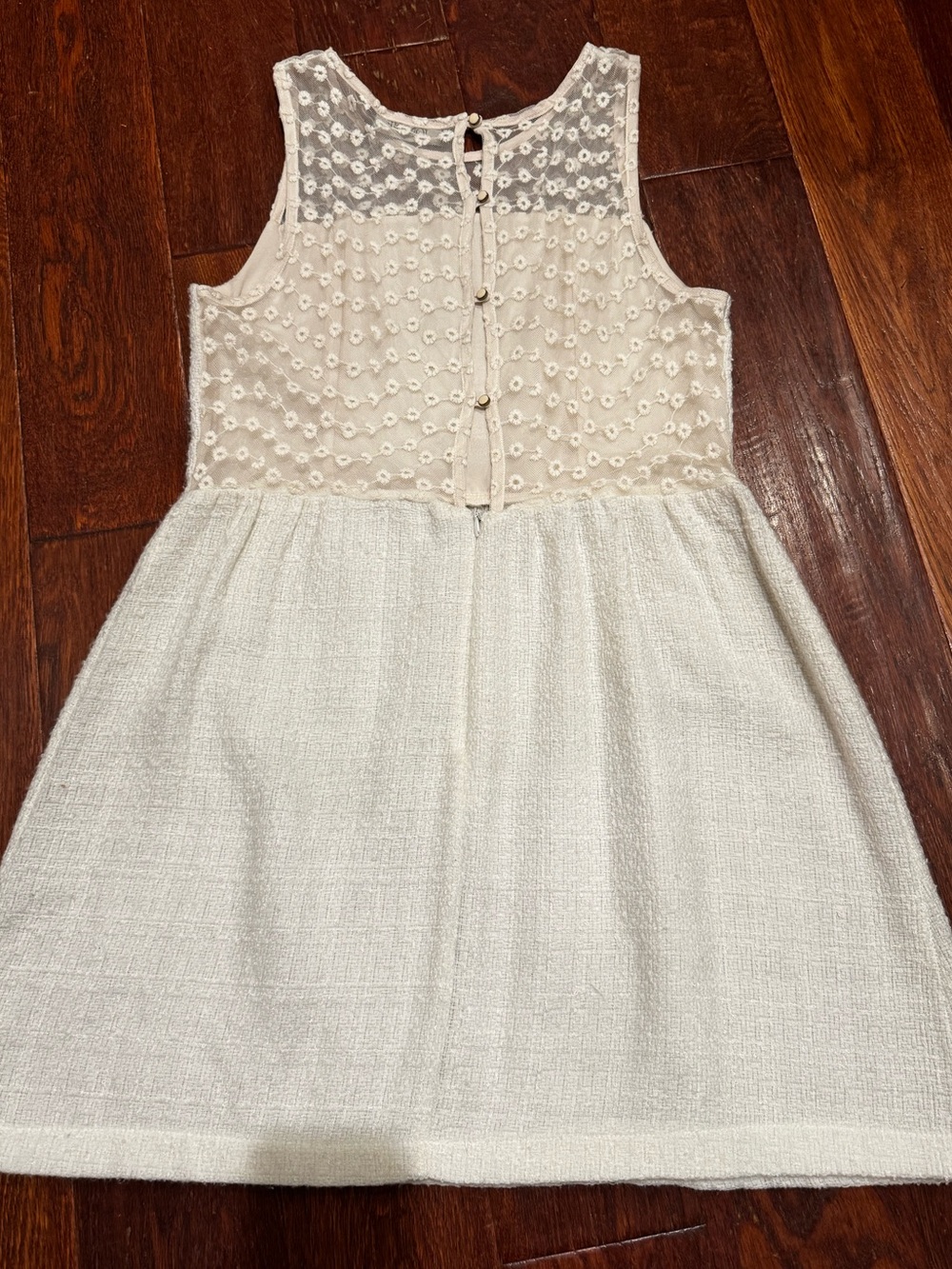 Cream Sleeveless Dress with Beautiful Button and Lace Design on Back. - Picture 2 of 8